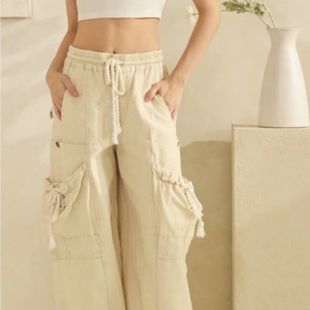 #182-69 New Oli & Hali Cream Cargo Pants